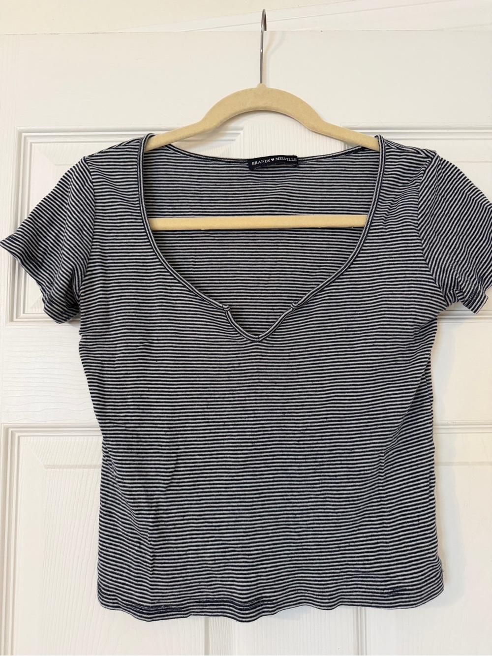 Brandy Melville Black & White Notch Scoop Stripe Tee